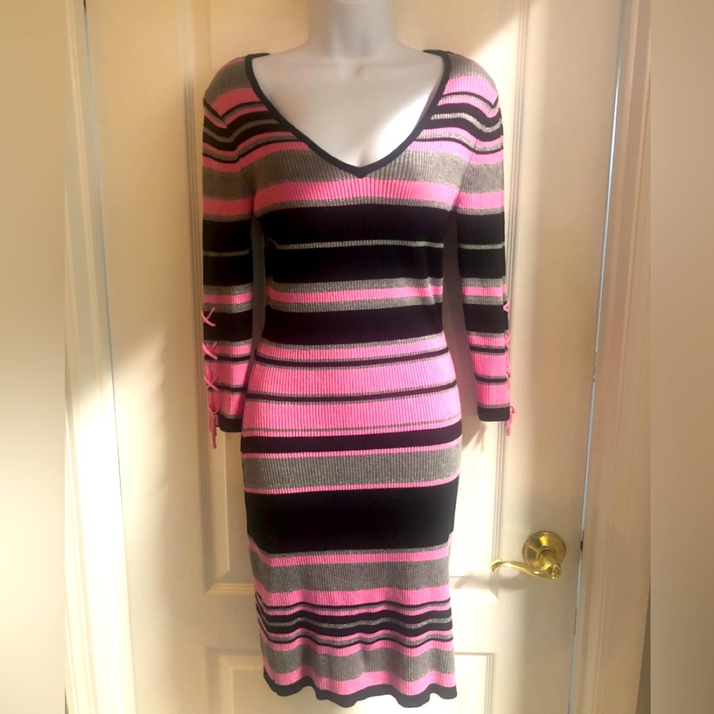 Fitted sweater dress